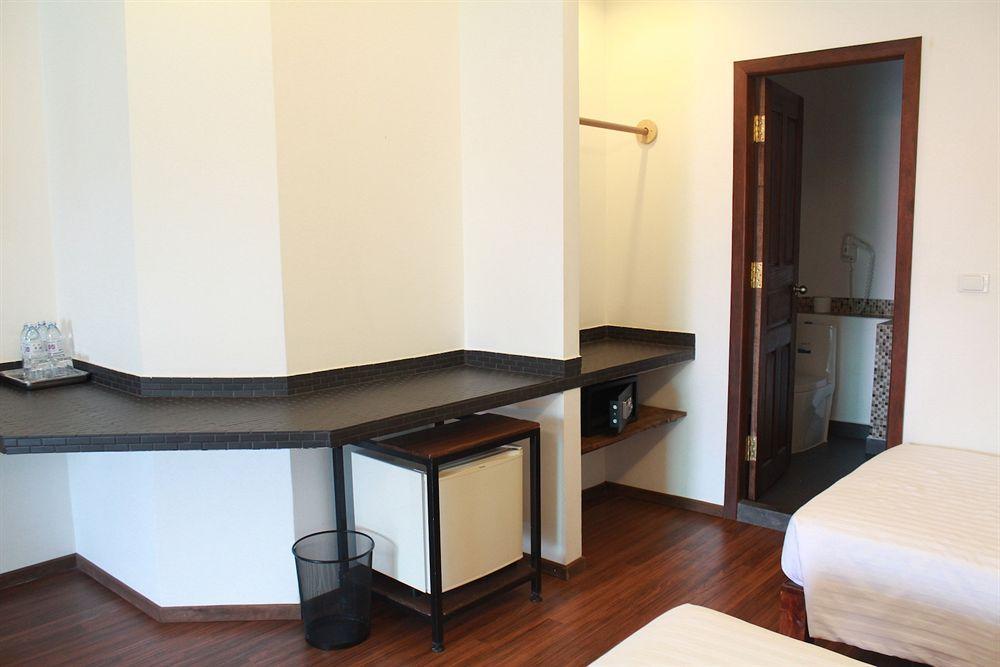 Billabong Hostel Phnom Penh Exterior foto