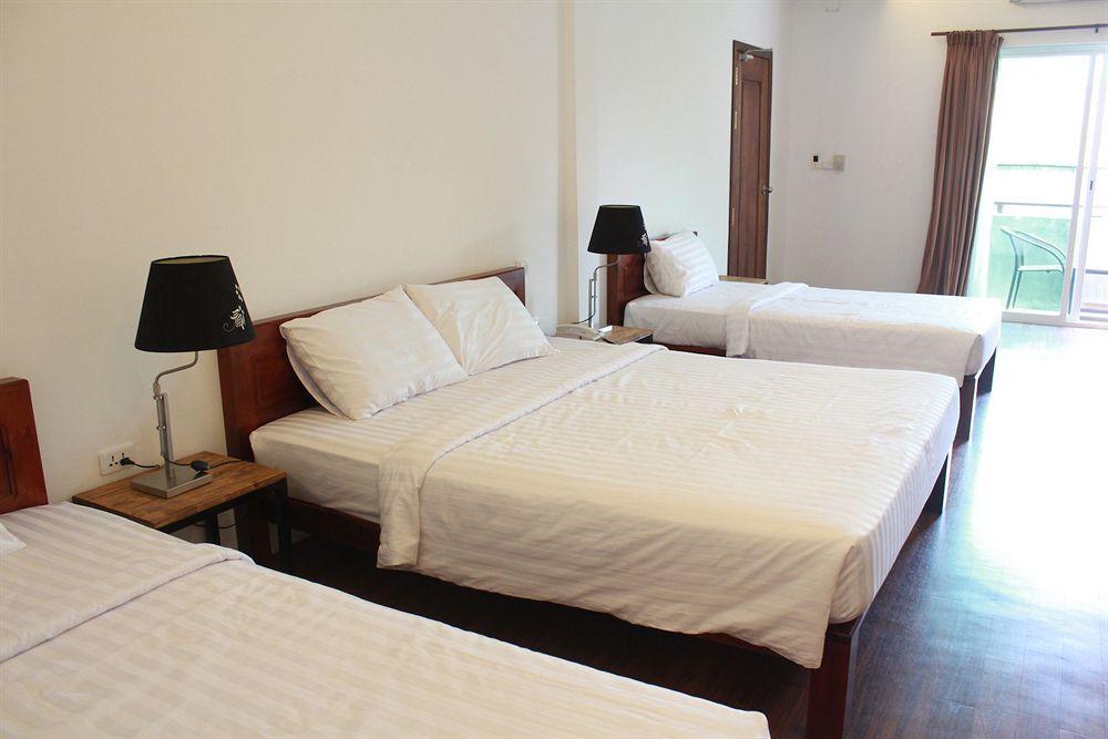 Billabong Hostel Phnom Penh Exterior foto