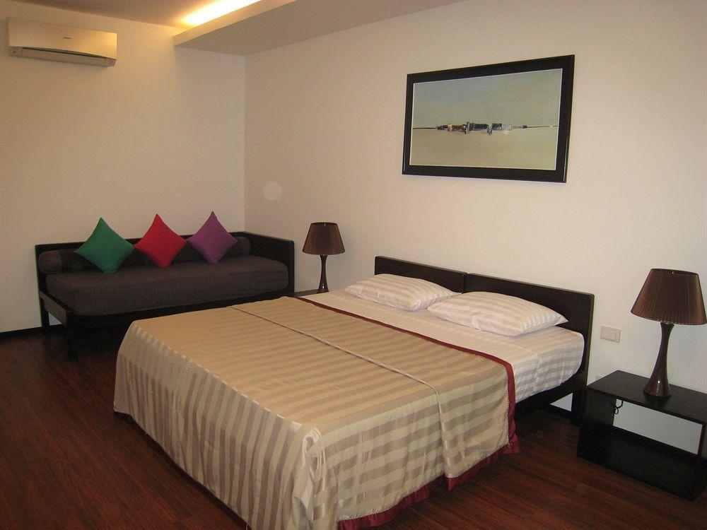 Billabong Hostel Phnom Penh Exterior foto