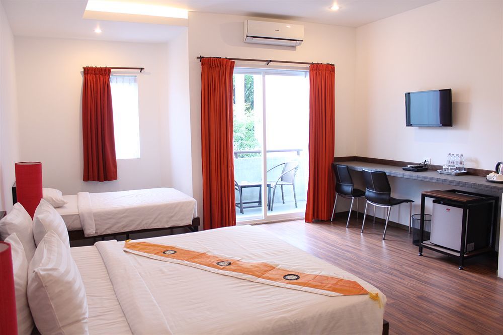Billabong Hostel Phnom Penh Exterior foto