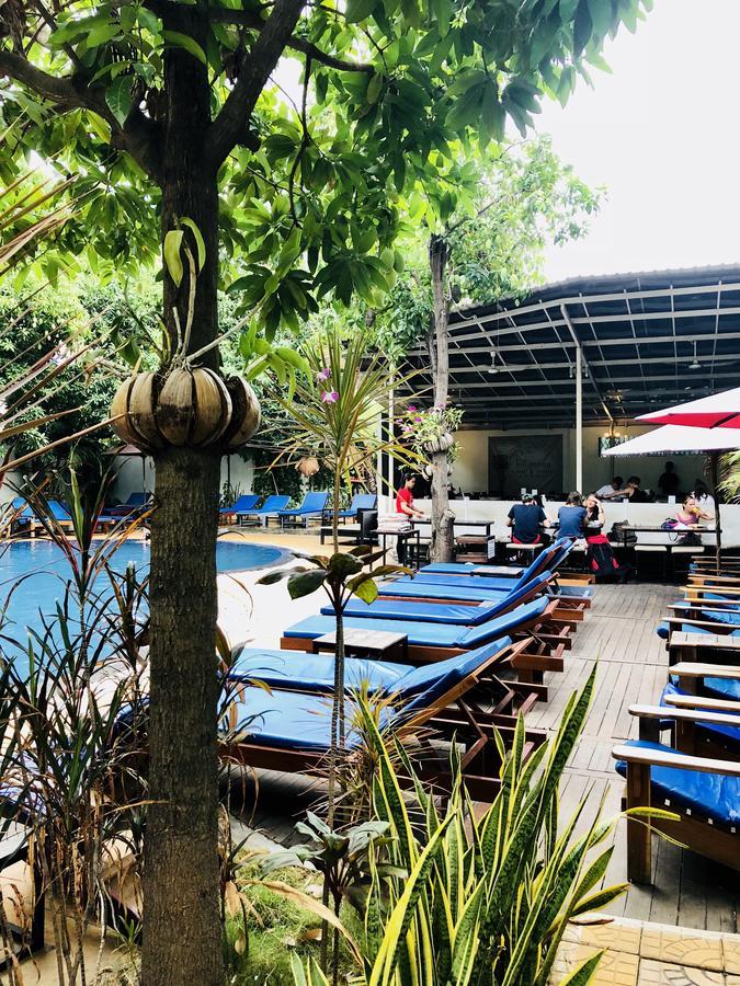 Billabong Hostel Phnom Penh Exterior foto