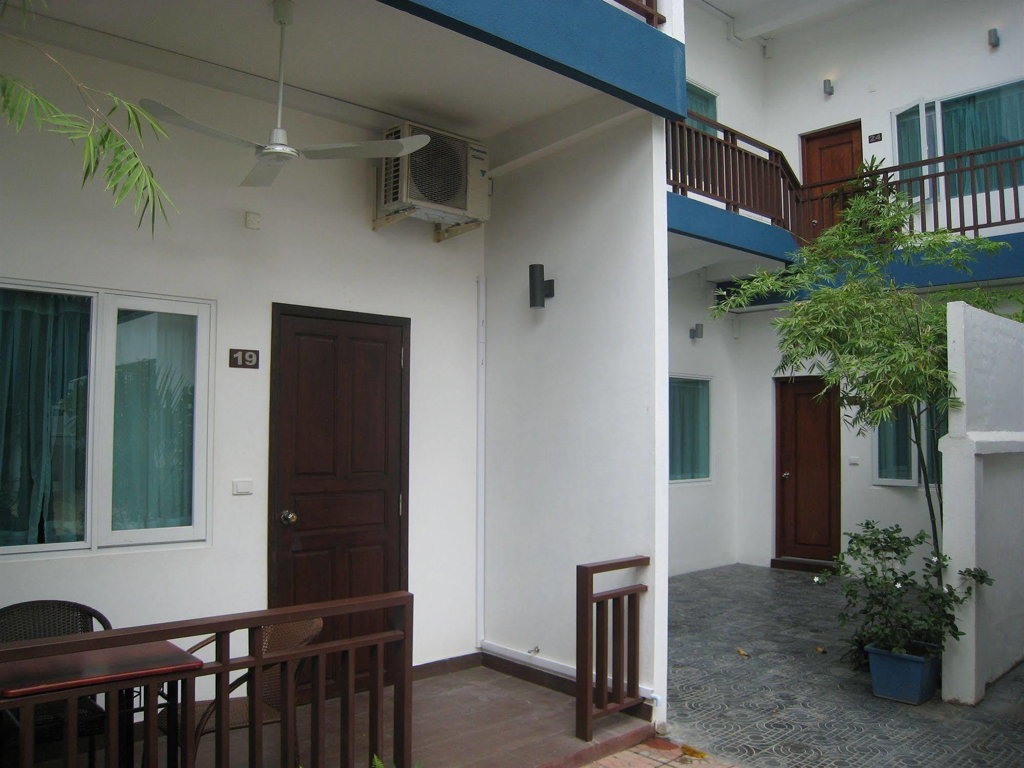 Billabong Hostel Phnom Penh Exterior foto