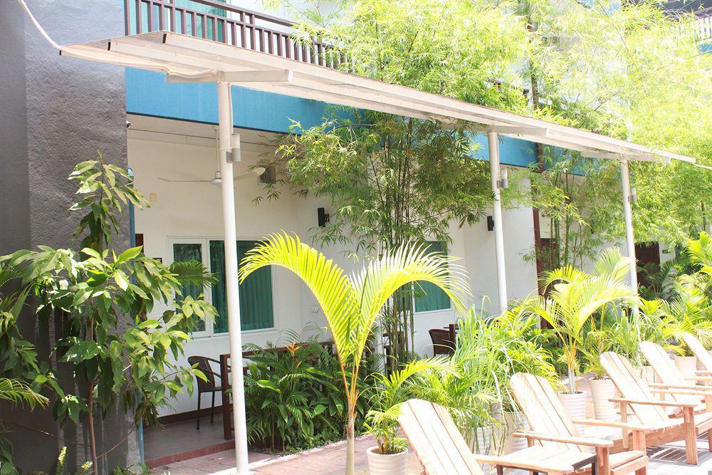 Billabong Hostel Phnom Penh Exterior foto